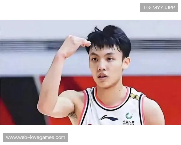 徐杰当选全明星票王背后，持球权减少仍场均11+4+2担纲南区后场