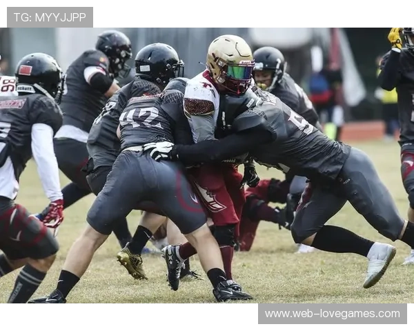 俱乐部技术团队与橄榄球、NFL项目展开战术交流