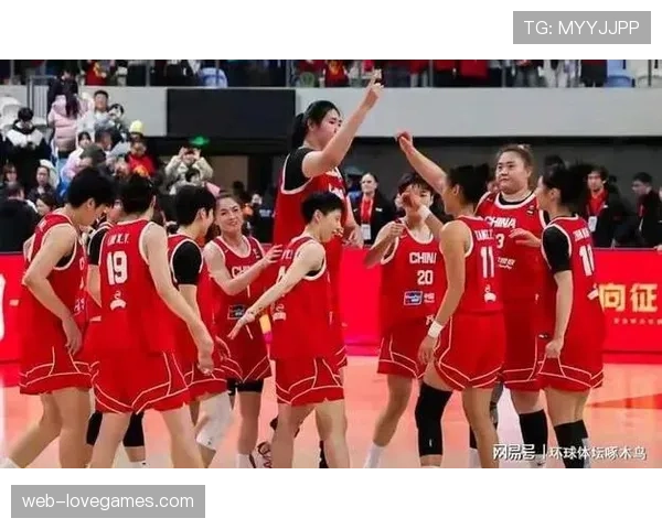 中国女篮119-74胜国际女篮联队，取得热身赛两连胜